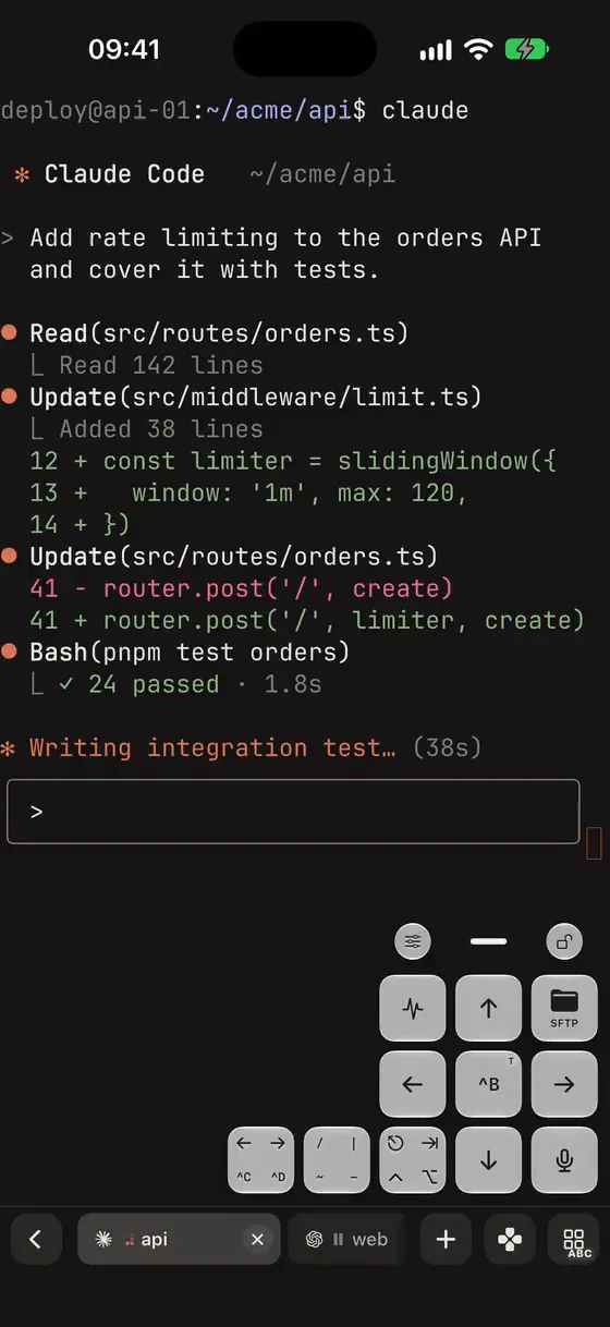 The Warpeer floating key pad over a terminal, expanding two four-key groups as they are held.